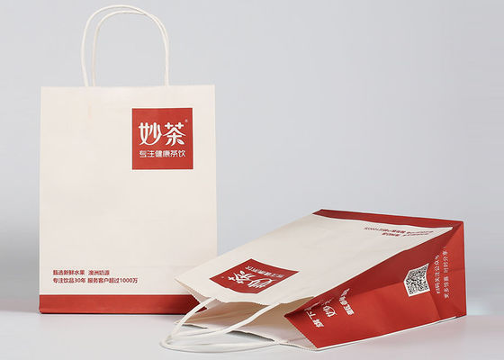 O vermelho imprimiu os sacos decorativos, costume reciclados leva embora os sacos de compras de papel