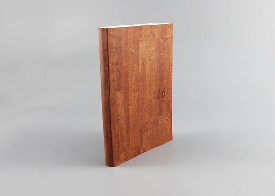 Caderno feito sob encomenda da capa dura do revestimento de Debossed, caderno alinhado capa dura de Brown